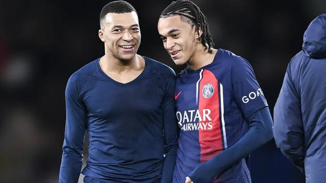 Fenerbahçe'nin Transfer Listesinde Sürpriz İsim: Ethan Mbappe!