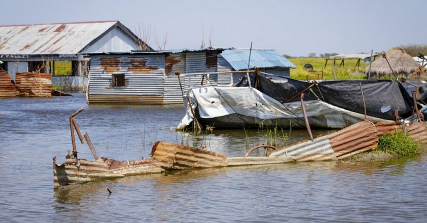 Güney Sudan sel felaketiyle boğuşuyor: 380 bin kişi yerinden edildi