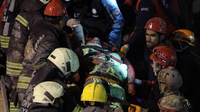 İçişleri Bakanı Yerlikaya: Başka bir kişinin hayatta olduğu haberi aldık