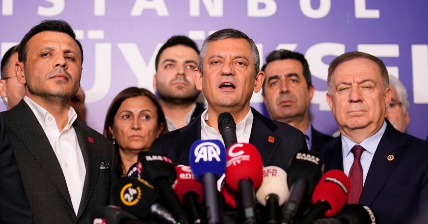 Özel: Erdoğan, Şimşek’in topladığı 42 milyarın yüzde 60’ını İmamoğlu korkusuyla yedi bitirdi