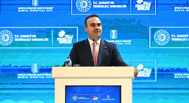 Sanayi ve Teknoloji Bakanı Kacır: Türkiye, Çin’den sonra en fazla ürünü rekabetçi şekilde en çok ülkeye ihraç edebilen ülkedir