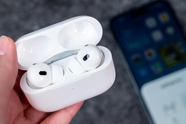 iOS 26’nın kod satırlarından AirPods Pro 3 çıktı