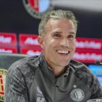 Robin van Persie’den Fenerbahçe maçı öncesi Galatasaray itirafı
