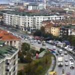 Büyükçekmece D-100 Karayolu'nda TIR devrildi, yol trafiğe kapatıldı