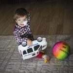 Pitbull saldırısına maruz kalan küçük Efe hastaneden çıktı